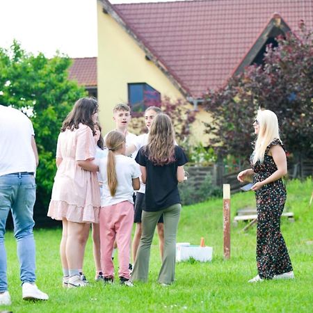 Aseltur Brasov Hotel Kültér fotó