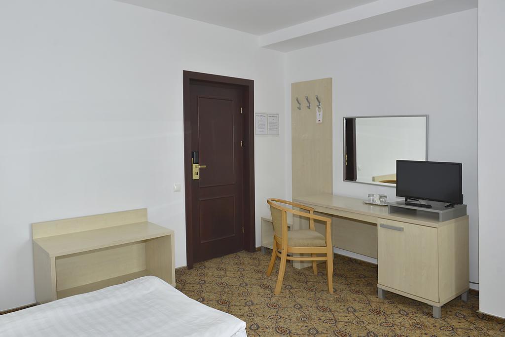 Aseltur Brasov Hotel Kültér fotó