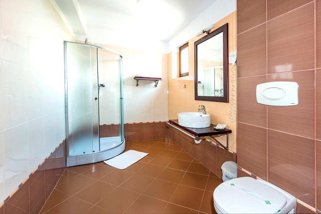 Aseltur Brasov Hotel Kültér fotó