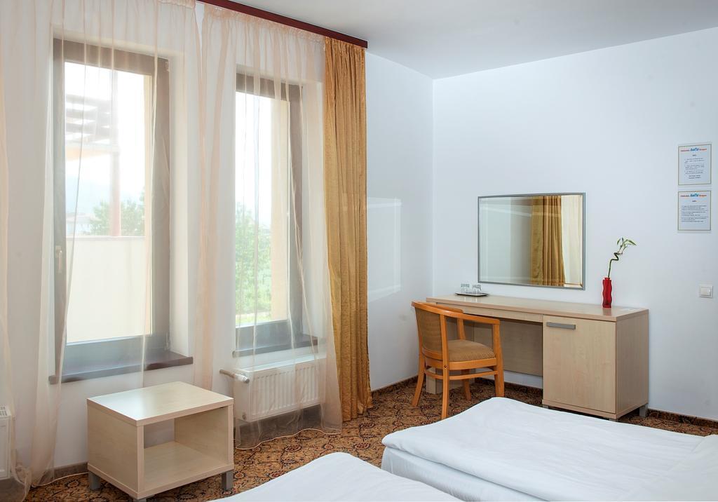Aseltur Brasov Hotel Kültér fotó