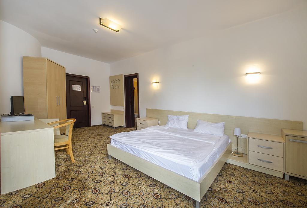 Aseltur Brasov Hotel Kültér fotó