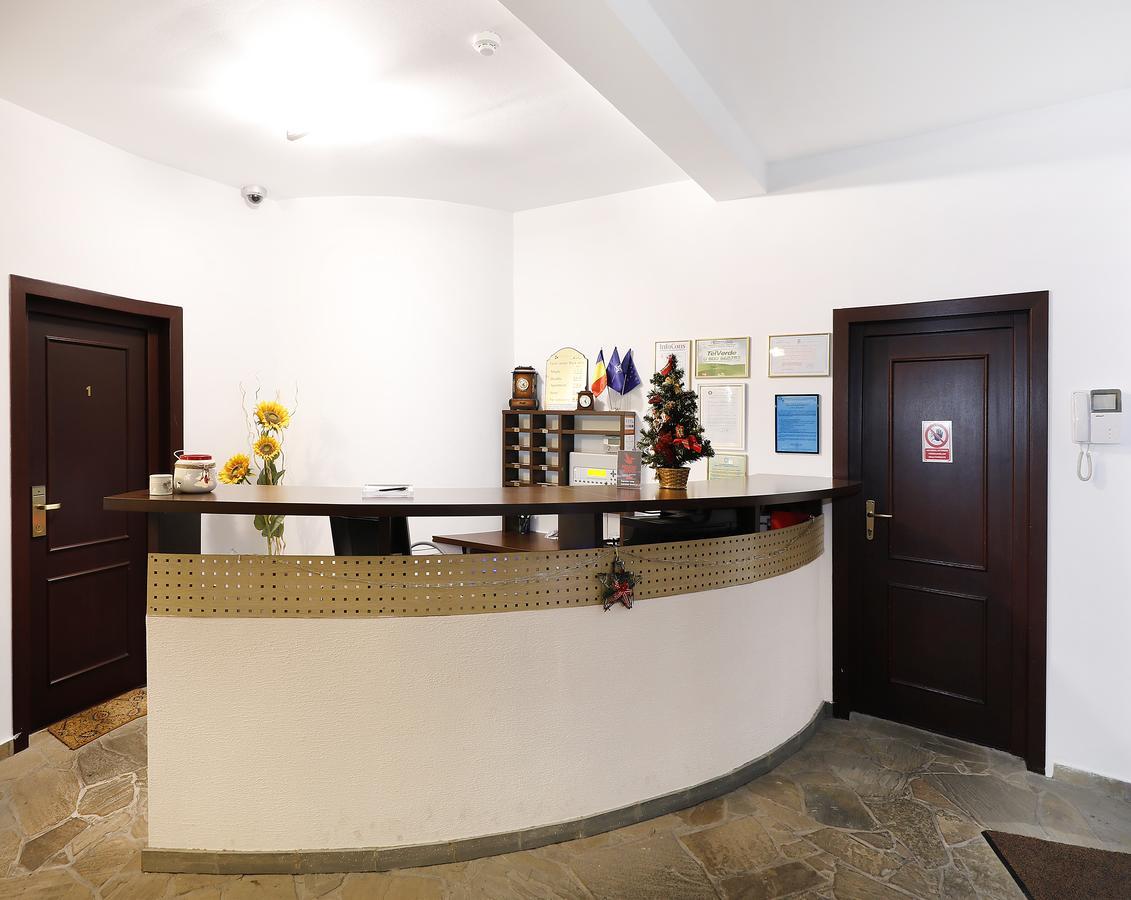Aseltur Brasov Hotel Kültér fotó