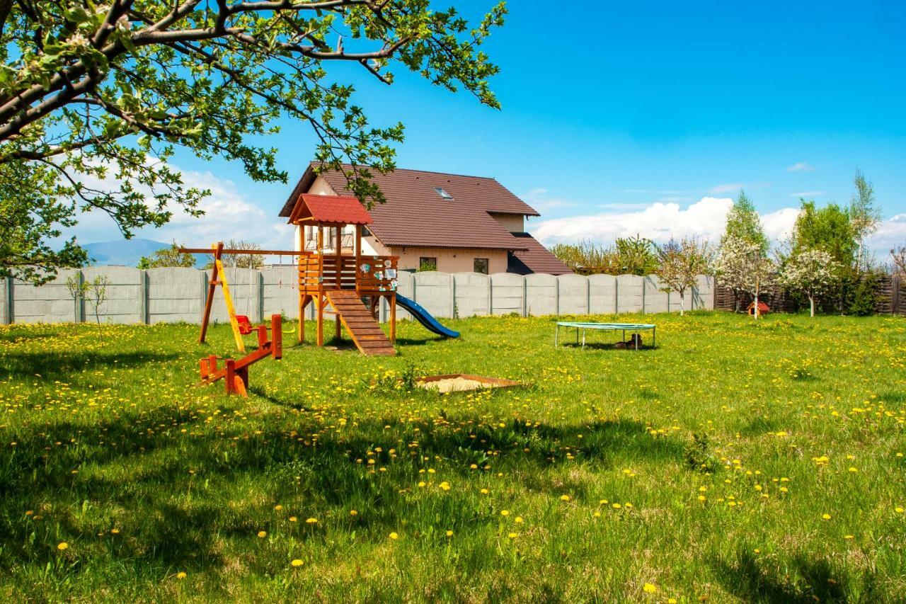 Aseltur Brasov Hotel Kültér fotó